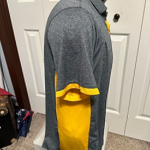 Nike DriFit Iowa Hawkeyes Men’s XL Short Sleeve Polo - Picture 4 of 5